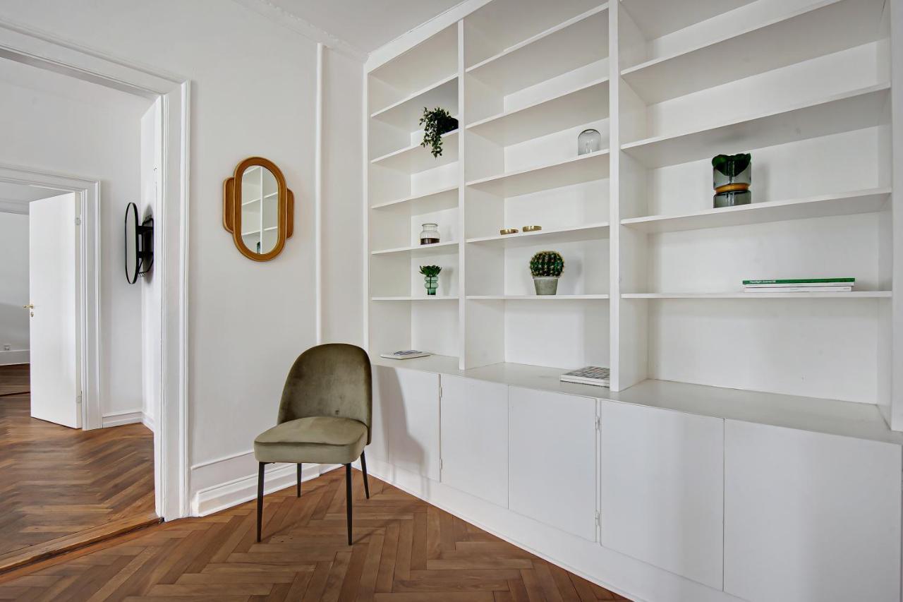 Sanders Square - Spacious Six-Bedroom Apartment Near Amalienborg Kopenhag Dış mekan fotoğraf